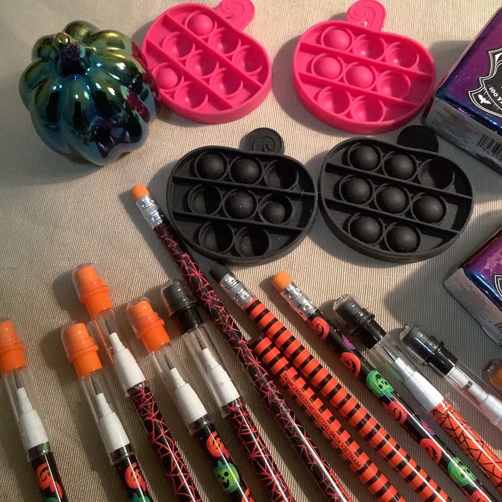 Mix Lot of Halloween accessories